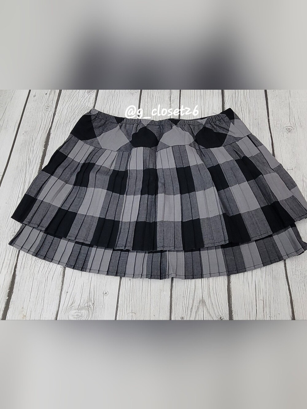 Old Navy Layered Pleated Mini Skirt